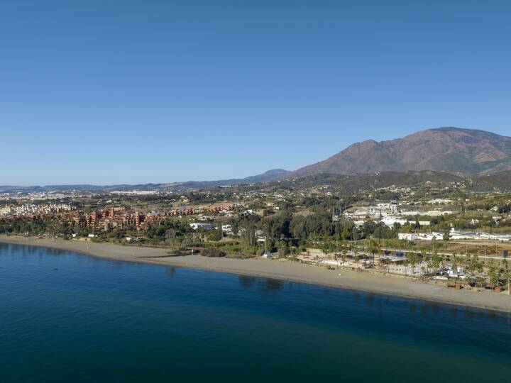 Playa de El Padrón in Estepona Playa El Padrón Estepona