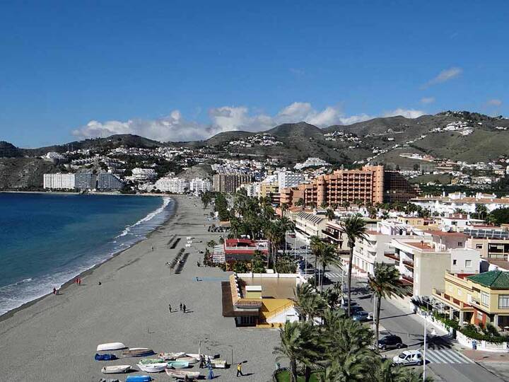 Strand San Cristobal / La China in Almuñécar Strand San Cristobal / La China