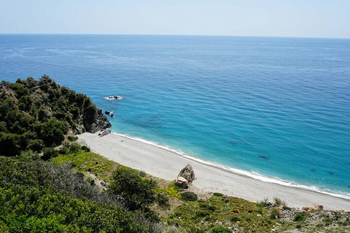 Playa Cala Pino Nerja