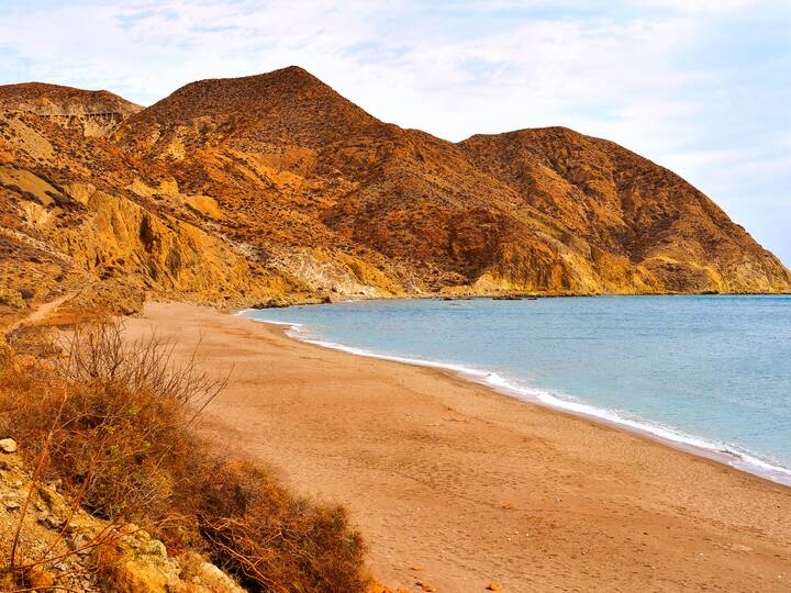 Playa El Algarrobico Carboneras