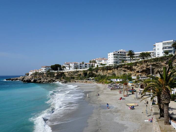 Playa El Salón Nerja