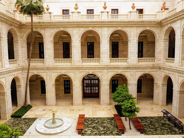 Museum von Málaga – Palacio de la Aduana Museum von Málaga