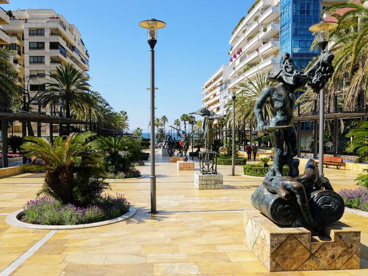 Avenida del Mar in Marbella Avenida del Mar Marbella