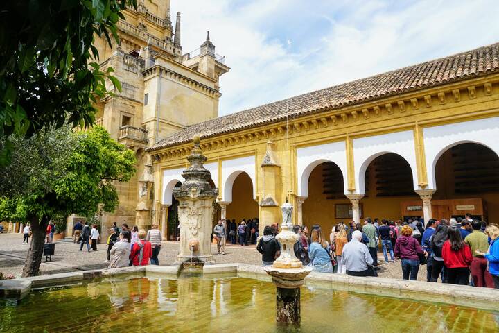 Der Patio de los Naranjos in der Mezquita Mezquita Innenhof