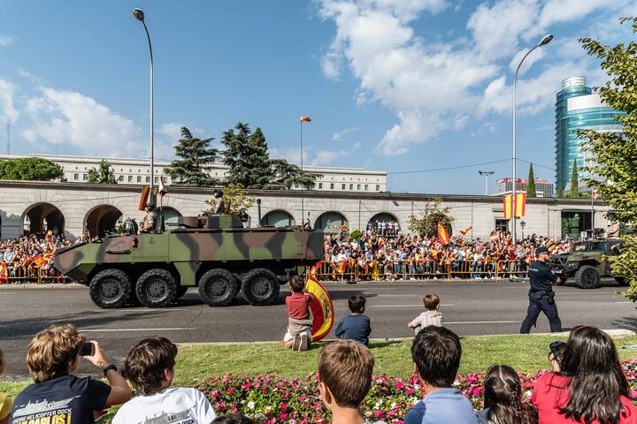 Zuschauer bei der Militärparade in Madrid Militärparade Madrid