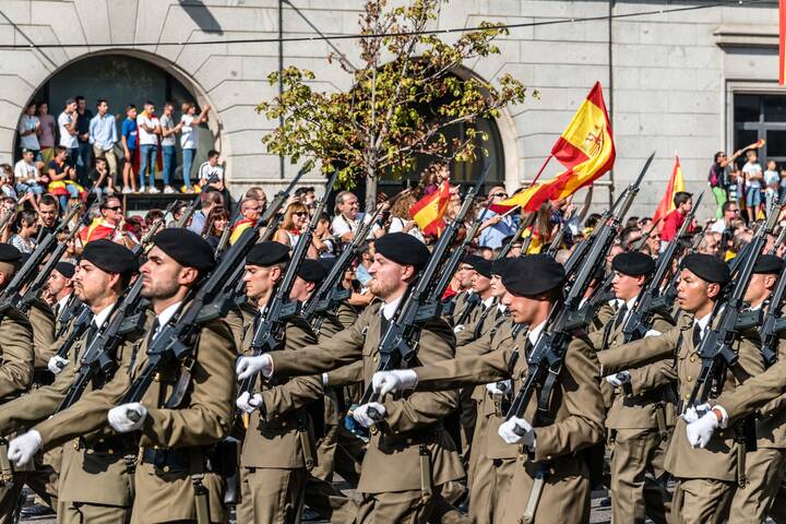 Am 12. Oktober findet die größte Militärparade in Spanien statt Militärparade Spanien