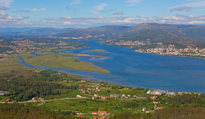 Die Mündung des Río Miño in A Guarda in der Region Galicien Miño Spanien