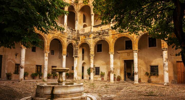 Palacio de los Ribera Bornos