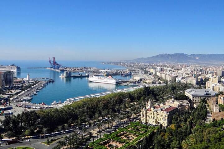 Malaga Kreuzfahrt Hafen
