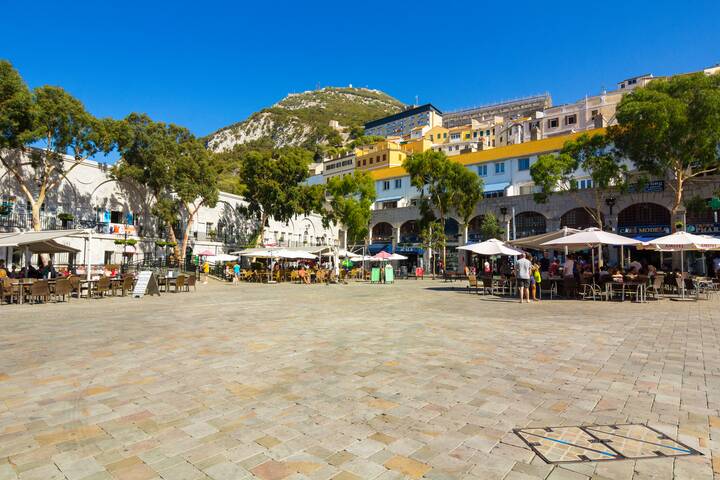 Gibraltar Altstadt Casemates Square