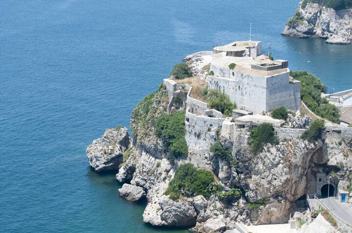Gibraltar Parson's Lodge Battery