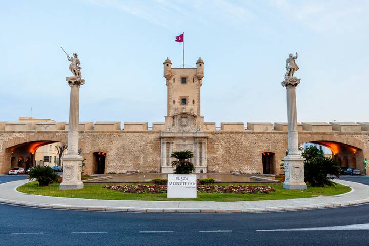Puerta Tierra Cádiz