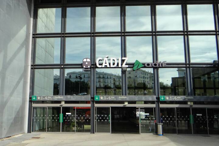 Bahnhof Cádiz